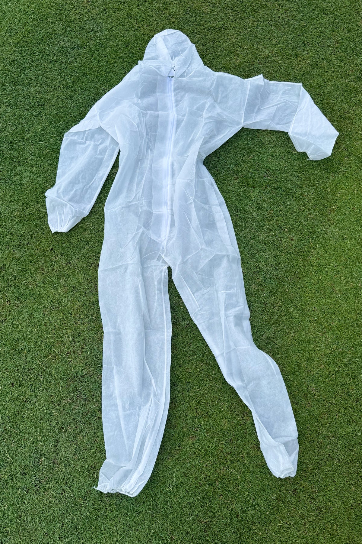 Disposable White Coveralls With Hood - XXL Size, Painters Protective Suit, Waterproof