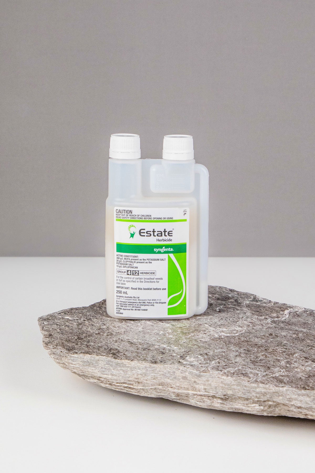 broadleaf herbicide australia Estate Herbicide 250mL – Lawnpride Australia